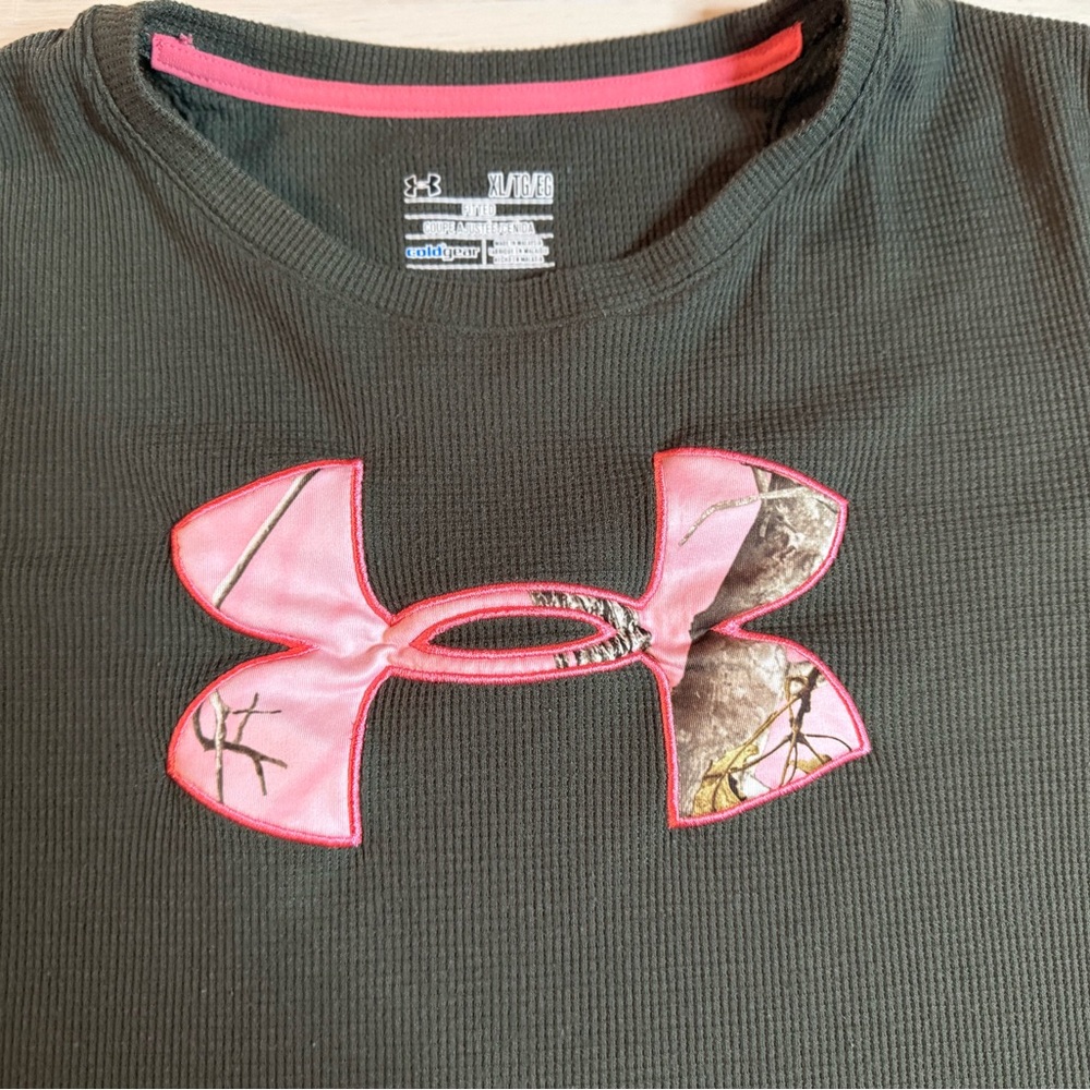 Under Armour Olive Long Sleeve with Pink Camo logo - Picture 3 of 8